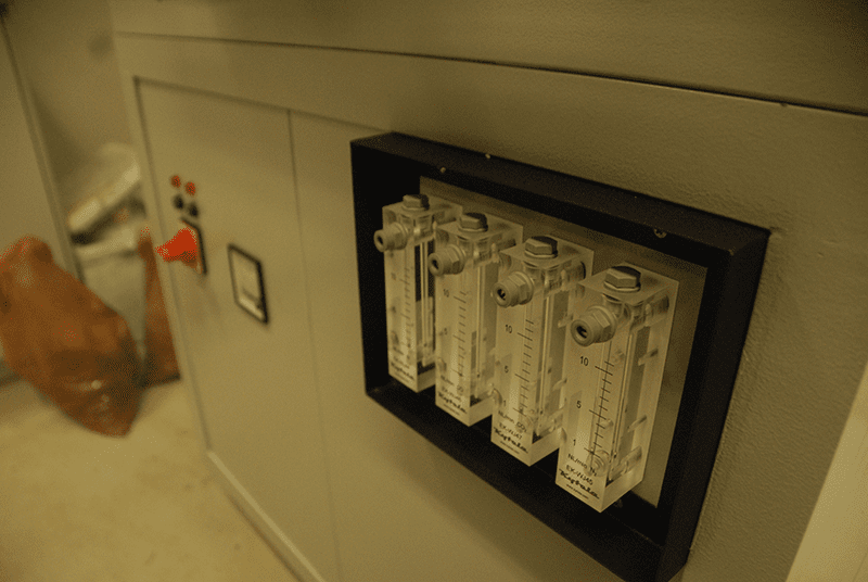 Laboratory furnaces and ovens 25