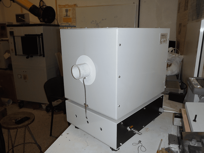 Laboratory furnaces and ovens 34